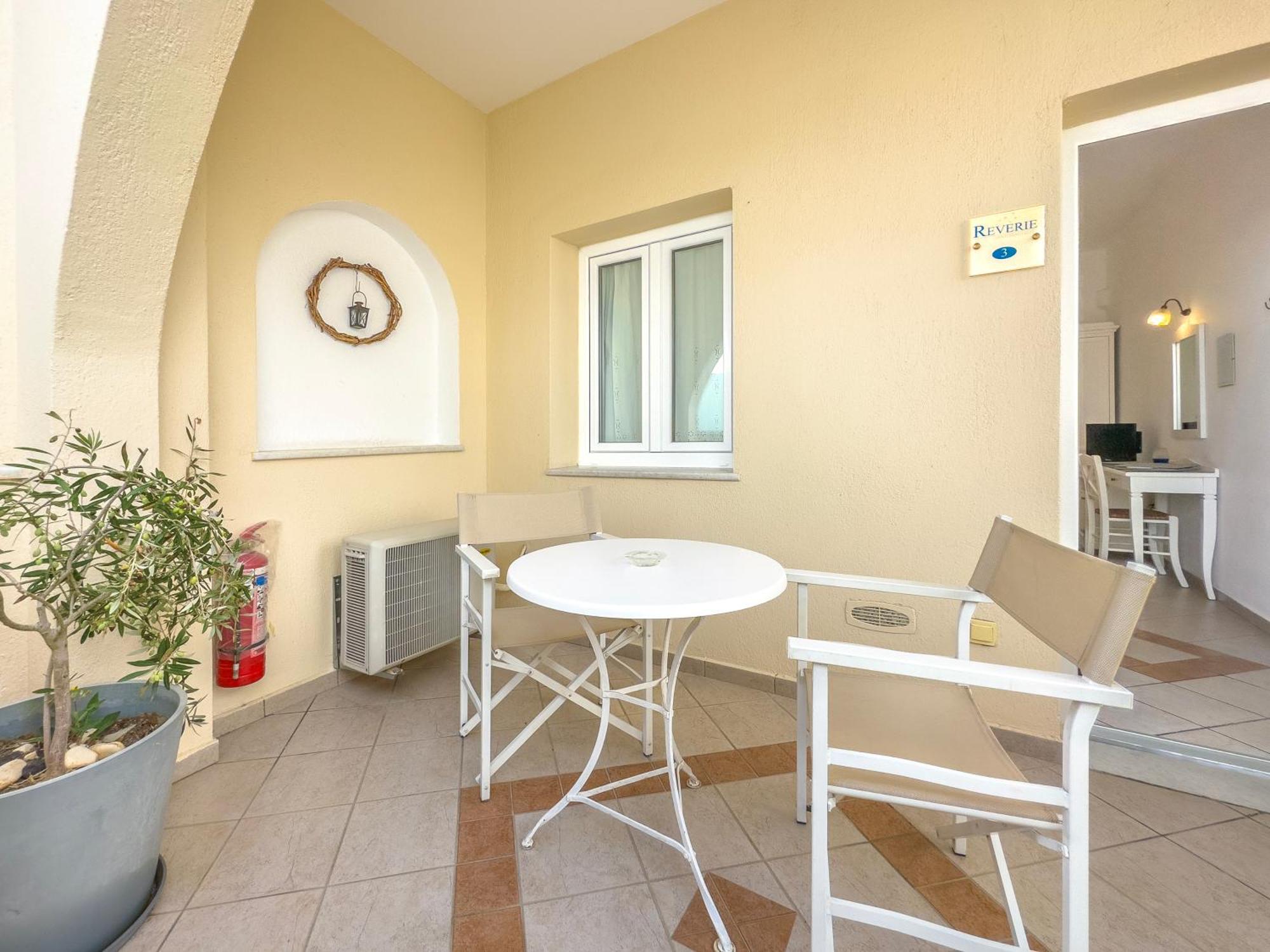 Reverie Santorini Hotel Firostefani Bagian luar foto