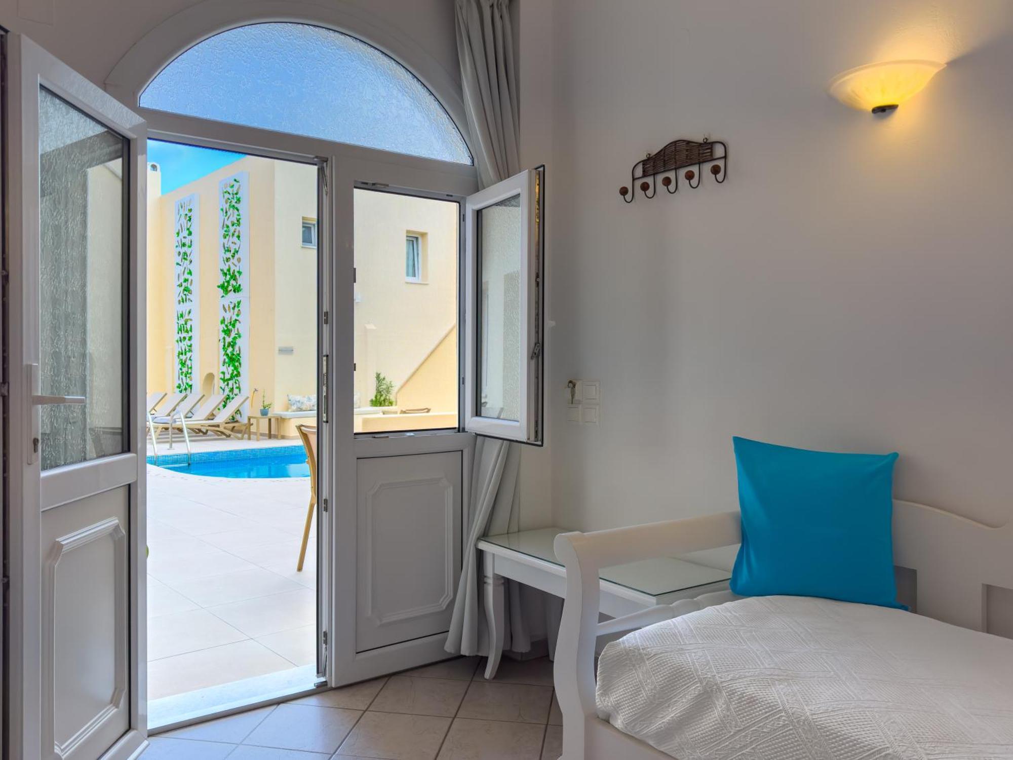 Reverie Santorini Hotel Firostefani Bagian luar foto